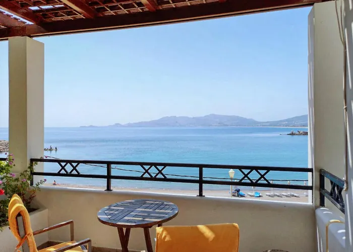 Village アパート