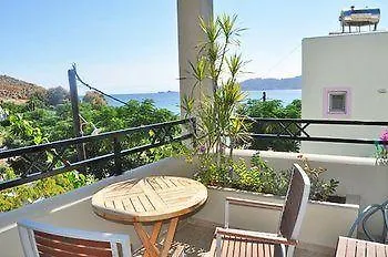 Apartment Village Charaki