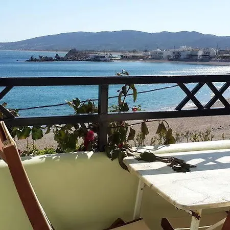 Village * האראקי