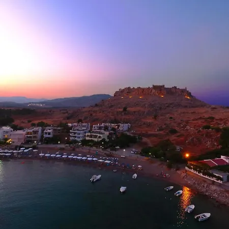 Apartament Village Charaki